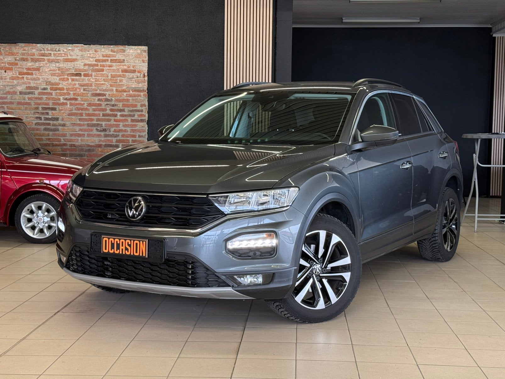 Volkswagen T-ROC * 2021 * CARPLAY * CAMERA * GARANTIE*, Voorwielaandrijving, Dealer onderhouden, Stof, Adaptive Cruise Control