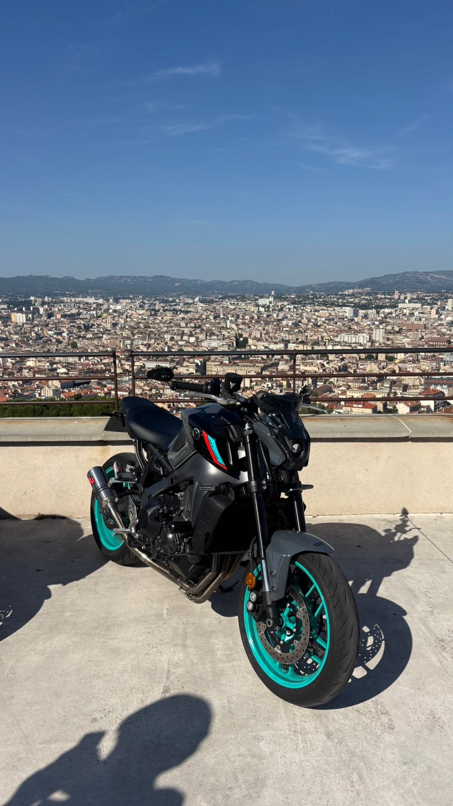 ️ À vendre – Yamaha MT-09 A2 – État proche du neuf, Motoren, Particulier, Nieuw, Handvatverwarming