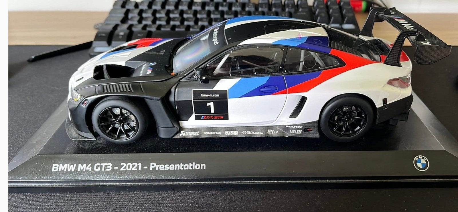 Bmw m4, Hobby en Vrije tijd, Ophalen, Nieuw, Auto, Overige merken