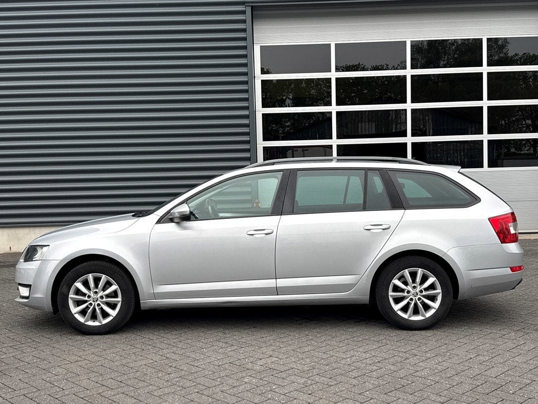 Skoda Octavia Combi 1.6 TDI Greentech Ambition Businessline,, Voorwielaandrijving, Euro 5, 105 pk, Gebruikt