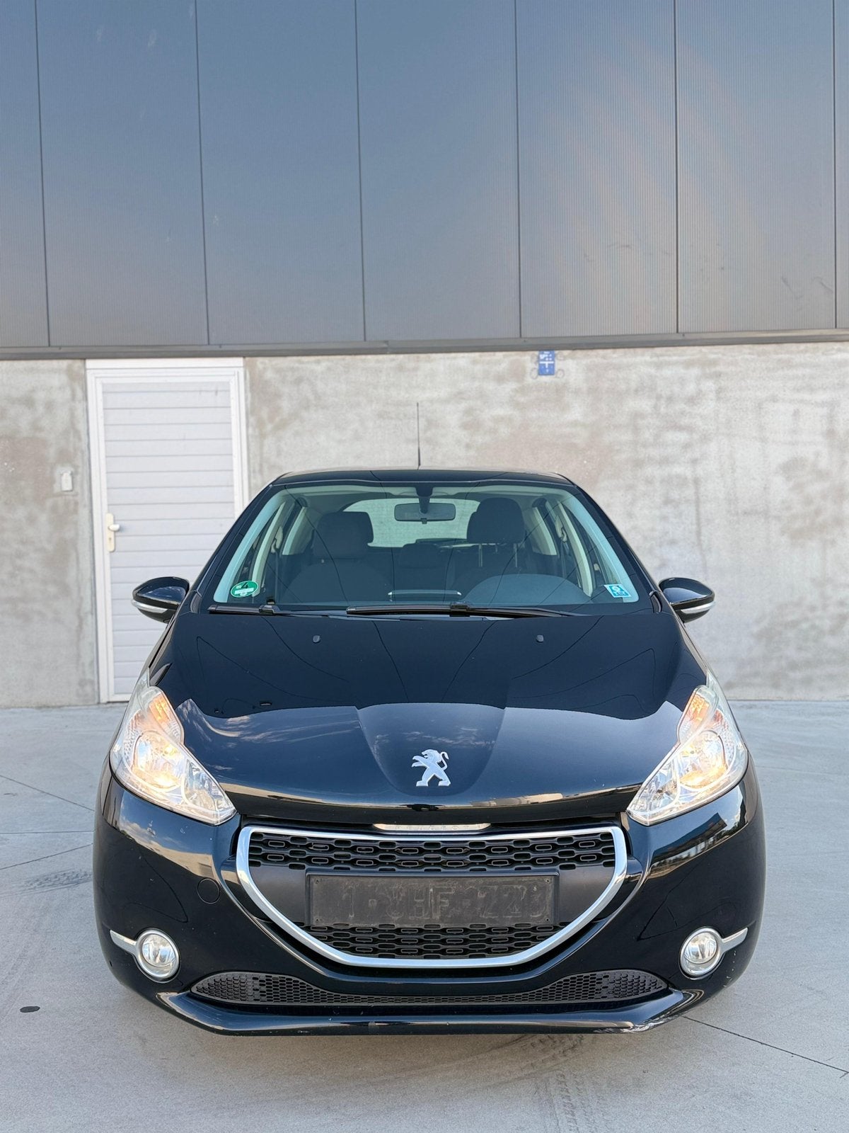 Peugeot 208 1.4 HDI Euro 5 janvier 2014, Autos, Peugeot, Particulier, ABS, Régulateur de distance, Airbags, Air conditionné, Alarme