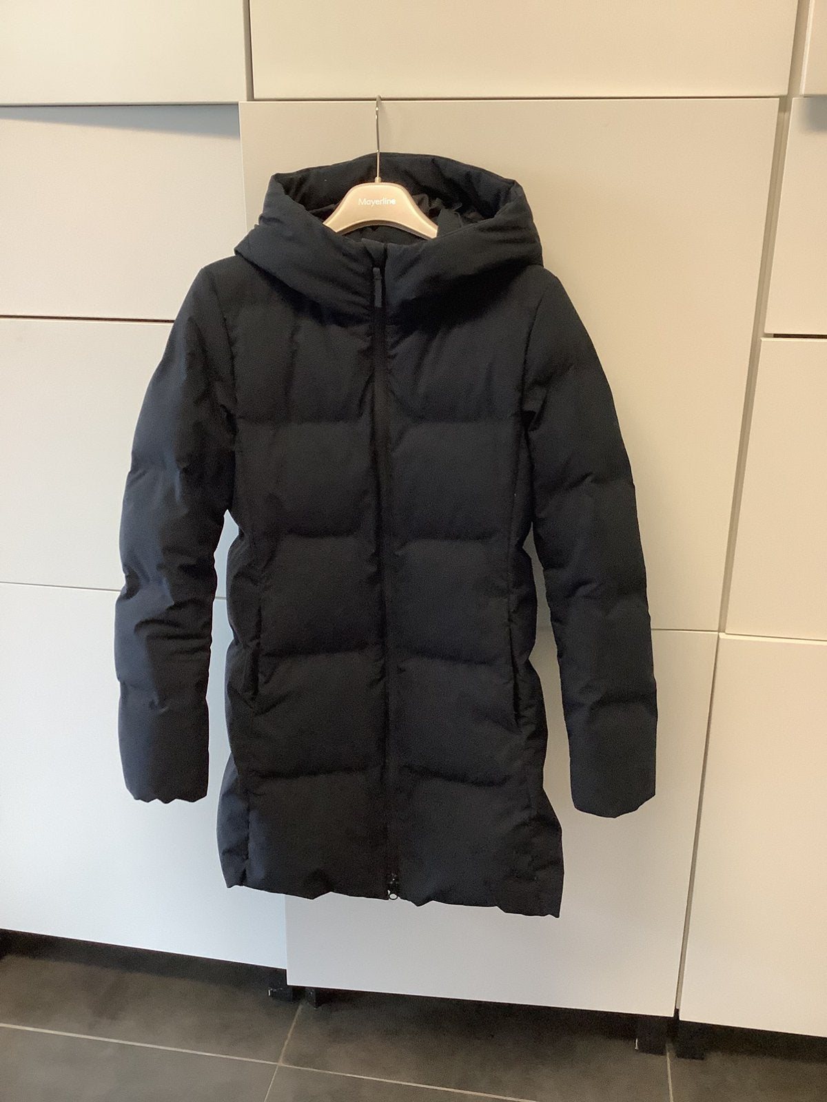 Veste d'hiver Uniqlo, Vêtements | Femmes, Enlèvement ou Envoi, Neuf