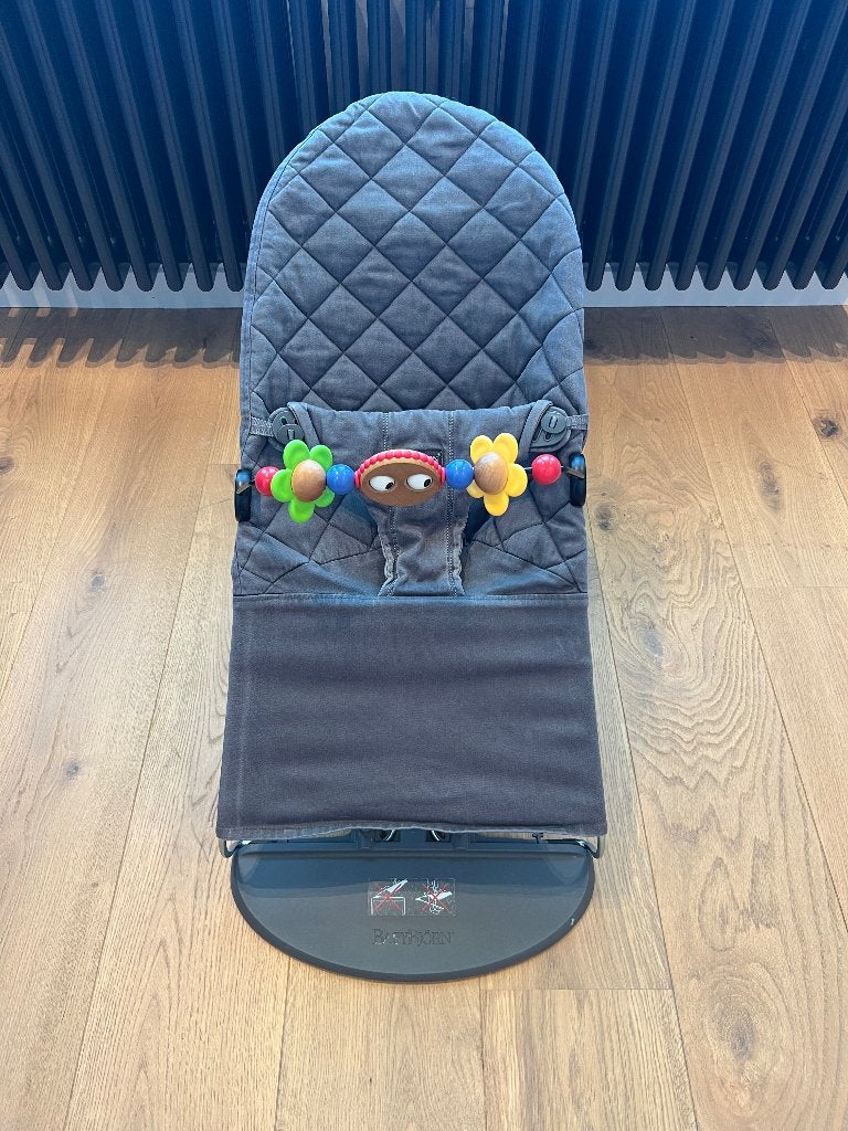 Baby Björn Wipstoel + speeltjes, Kinderen en Baby's, Wipstoeltjes, Wipstoel, Met gordel(s) of riempje(s), Zo goed als nieuw, Ophalen