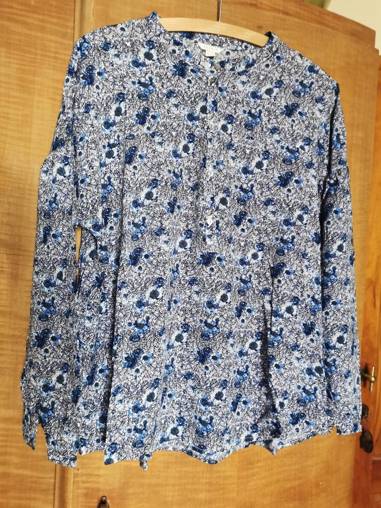 Blauwe bloes bloemenprint Esprit Mt 42, Kleding | Dames, Blouses en Tunieken, Zo goed als nieuw, Maat 42/44 (L), Blauw, Ophalen of Verzenden