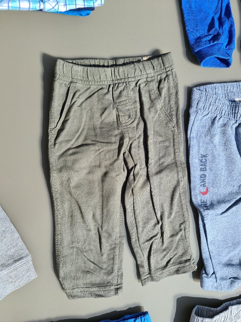 donker groene broek 12m 80cm, Kinderen en Baby's, Babykleding | Maat 80, Ophalen, Zo goed als nieuw