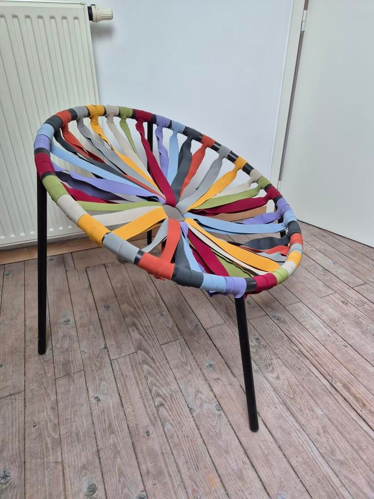 Fauteuil Lago Lastika, Enlèvement