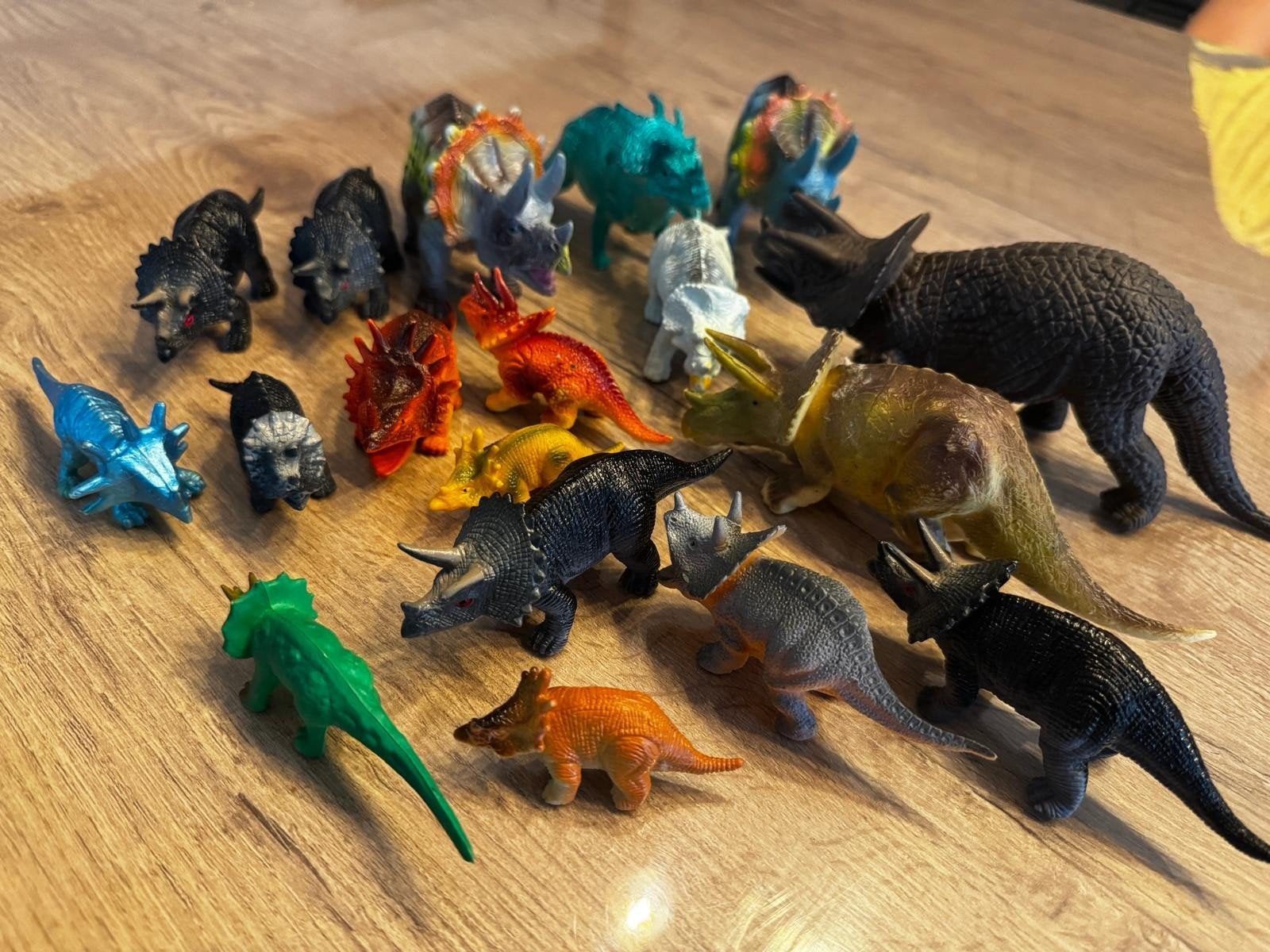Grote set Triceratops dinosaurussen – diverse maten, Verzamelen, Ophalen