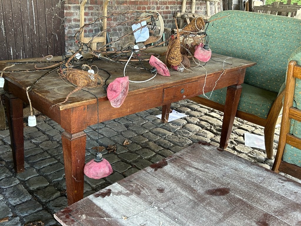 Degelijke art deco houten tafel, 25€, Ophalen, Gebruikt, 100 tot 150 cm, Vijf personen of meer