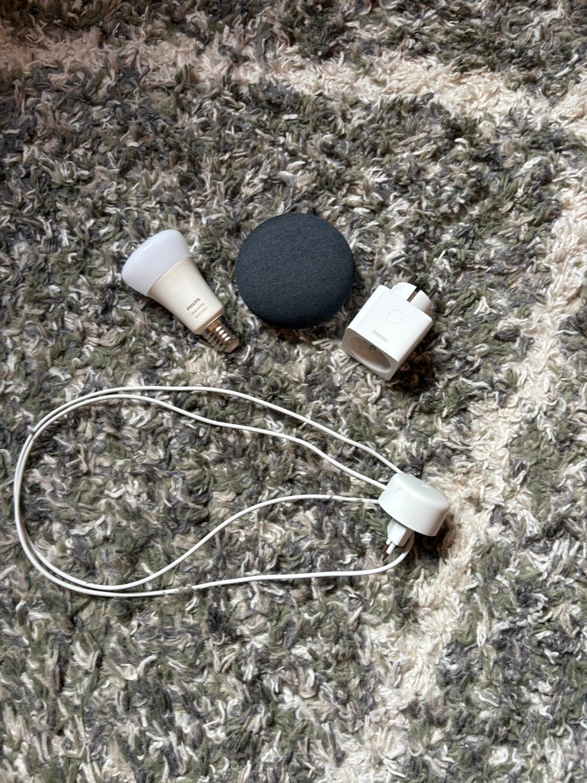 Smart Home Bundel | Google Nest Mini + Philips Hue, Ophalen, Zo goed als nieuw, Adapter