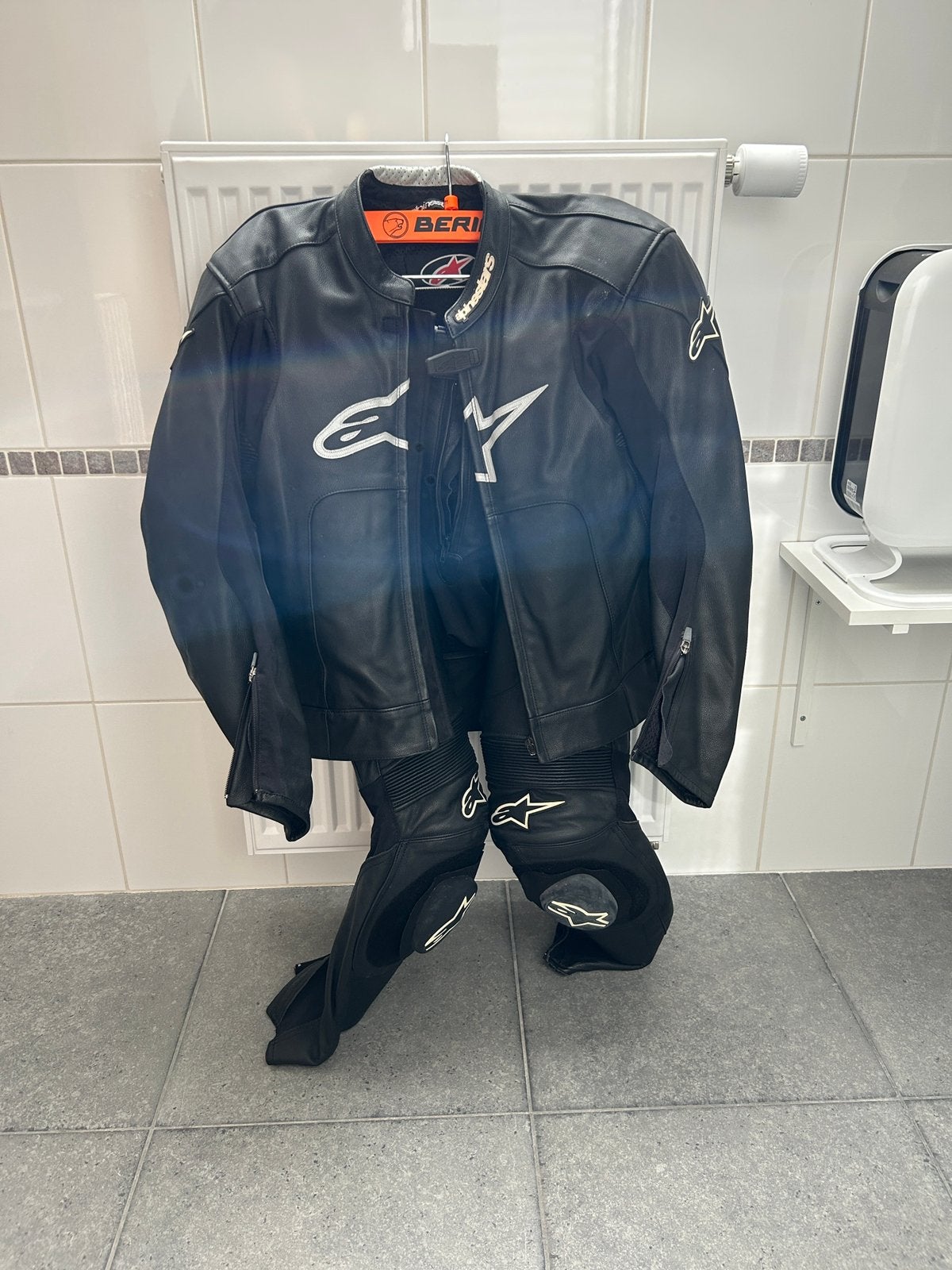 Alpinestars Motorpak Leder, Motoren, Ophalen