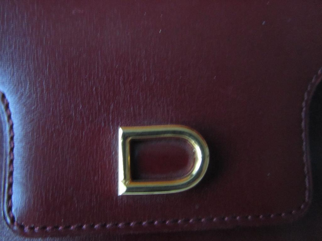 DELVAUX Bourgondische portemonnee met logo, Verzenden