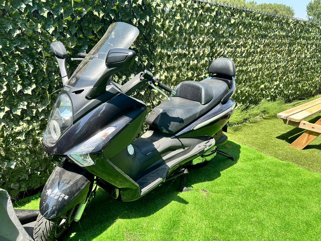 Maxi scooter sym gts 125, Motos, Scooter, Jusqu'à 11 kW, Particulier, Éclairage LED