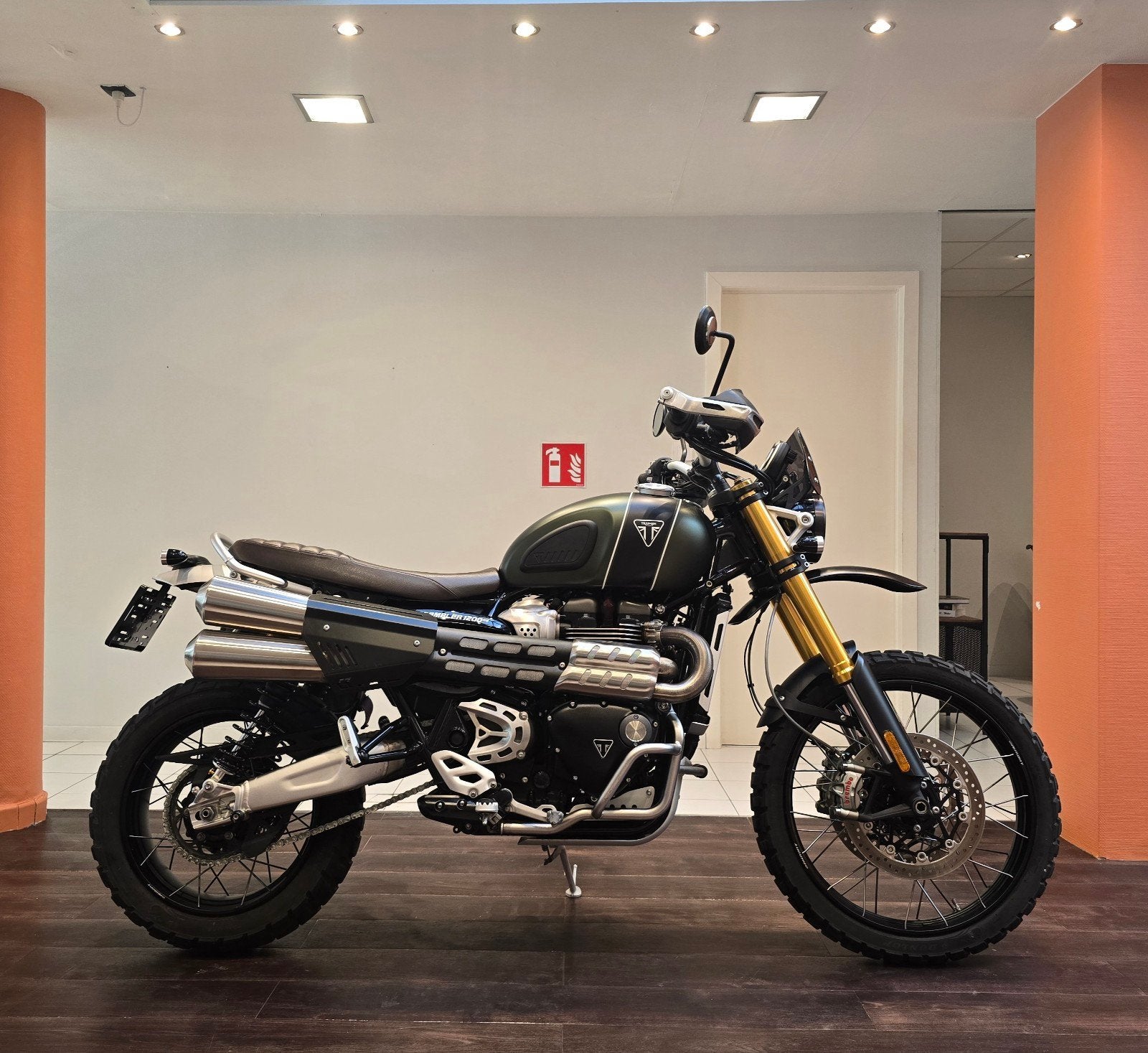Triumph Scrambler 1200 XE**2021**17.299km**Garantie, Poignées chauffantes, Entreprise, 1200 cm³