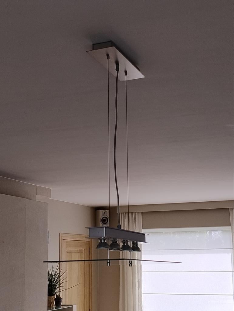 Hanglamp, Enlèvement