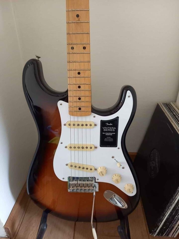 Fender Vintera 50s Stratocaster Mod 2-Tone Sunburst MN, Ophalen, Nieuw, Fender