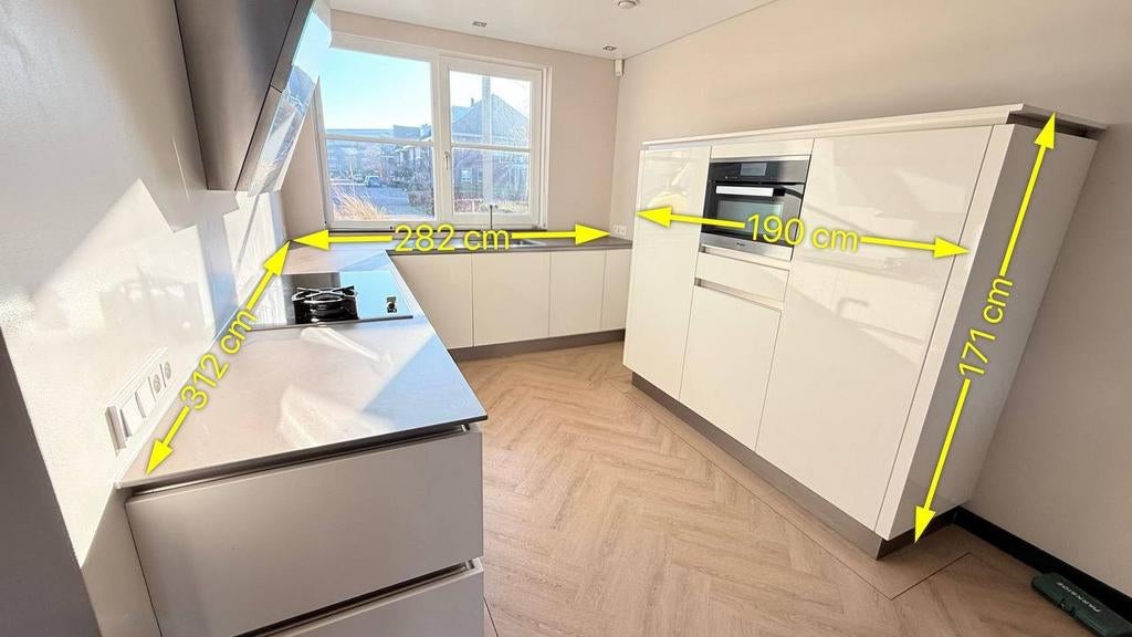 #16 Cuisine équipée moderne blanche, Composite, Enlèvement, Sans poignée, Blanc