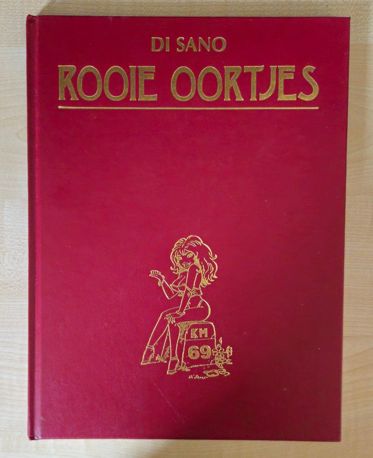 Rooie oortjes limited edition, Enlèvement, Comme neuf, Di sano