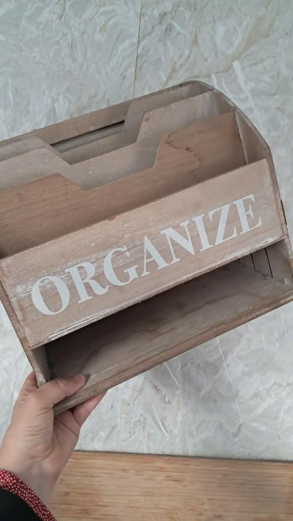 Organizer kranten uit hout, Huis en Inrichting, Ophalen, Gebruikt