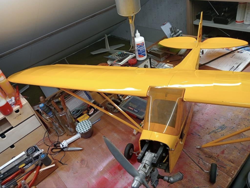Maquette d'avion Piper jaune avec moteur Saito FA56, Hobby & Loisirs créatifs, Modélisme | Radiocommandé & Téléguidé | Avions
