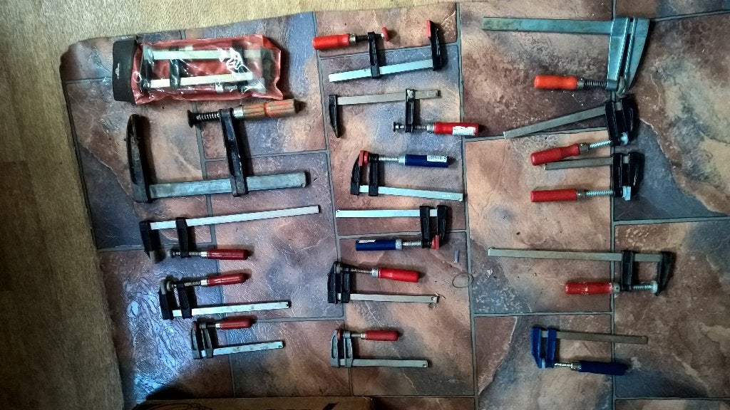 lot Serre joint 17 piece, Enlèvement
