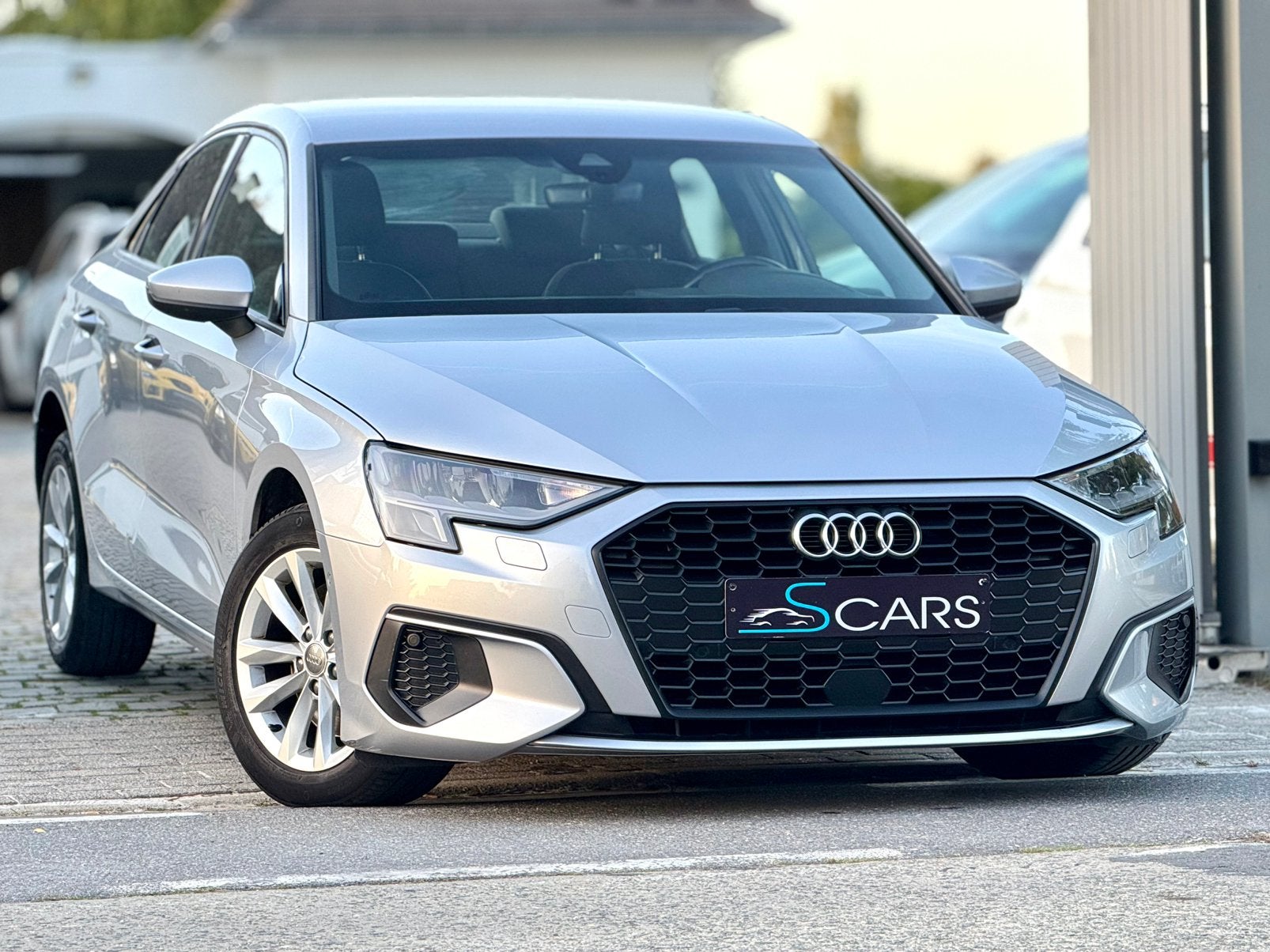 Audi A3 Limousine 1.0TFSI Mild Hybrid – 110 PK ** New Model, Autos, Cuir, Argent ou Gris, Achat, Entreprise
