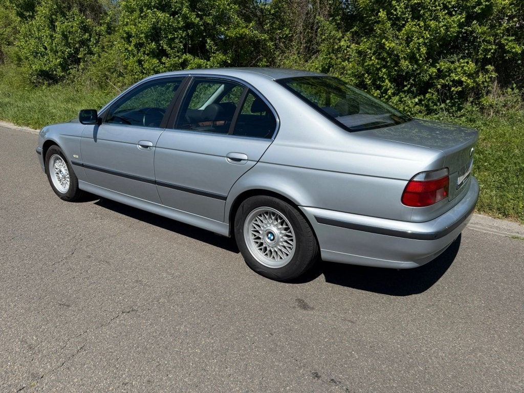 BMW 535i E39, oldtimer, foto 3