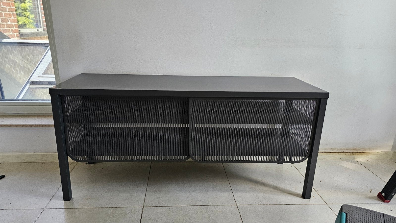 metalen gamingkast televisiekast 122L x 39B x 55H, Ophalen, Gebruikt, 100 tot 150 cm, Modern industrieel
