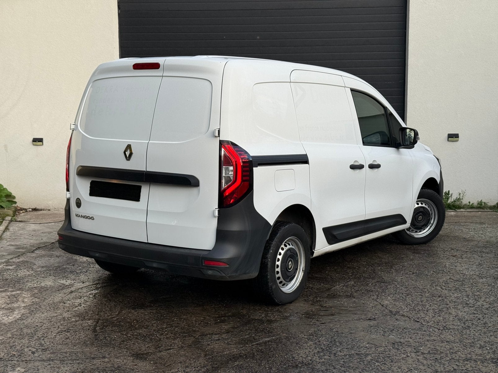RENAULT KANGOO 1.3 TCE GRAND CONFORT – 131 CH – ESSENCE GPS, Cuir, Achat, Entreprise, Blanc