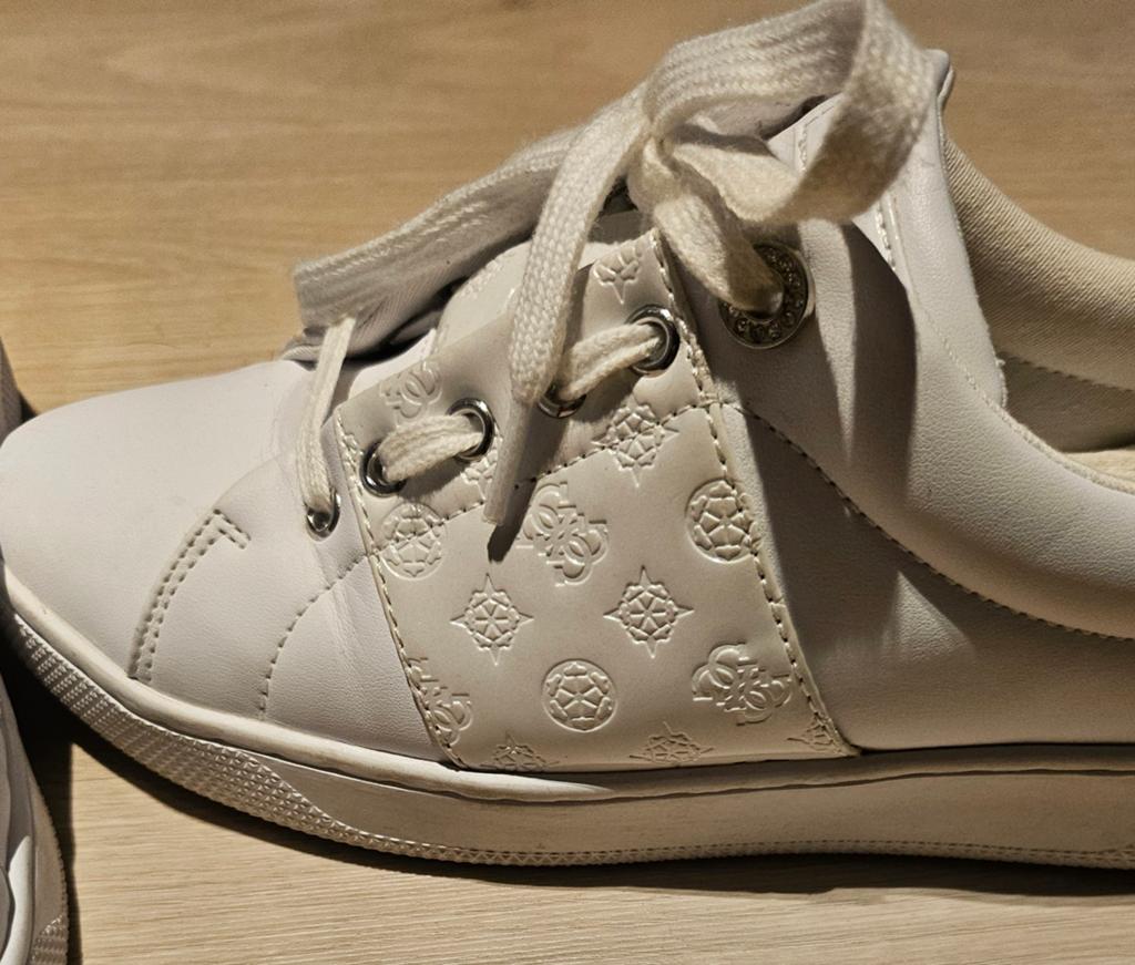 Guess sneakers maat 38.5, Kleding | Dames, Schoenen, Ophalen of Verzenden, Sneakers