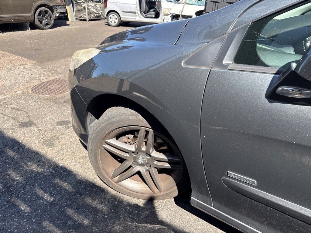 AILE AVANT GAUCHE Peugeot 308 (4A / C) (|7840W1|), Kontakt-peugeot@peugeot.com, Garde-boue, Utilisé, Avant