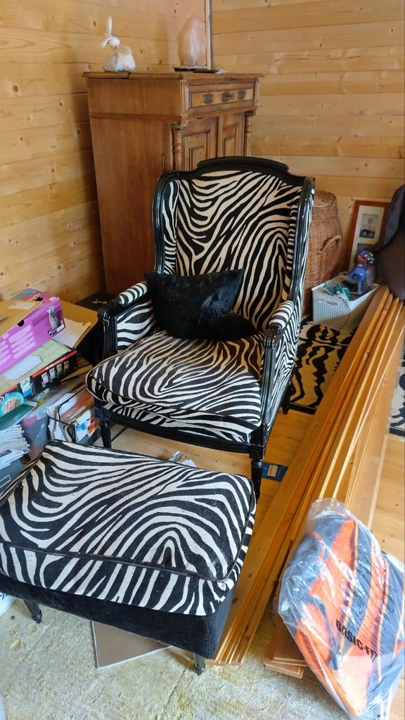 Siège avec pouf, imprimé zèbre, Maison & Meubles, Fauteuils, Enlèvement