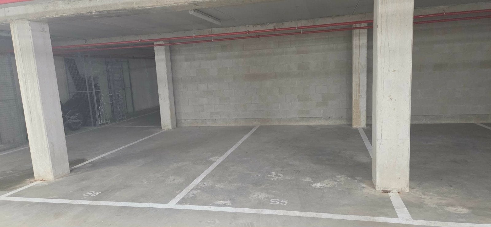4x autostaanplaats te huur congresstraat Antwerpen, Anvers (ville)