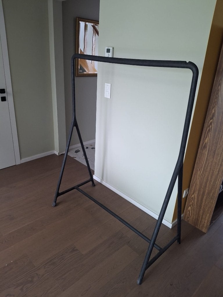Kledingrek Ikea Turbo Zwart, Huis en Inrichting, Ophalen, Kunststof, 100 tot 150 cm, 100 tot 150 cm