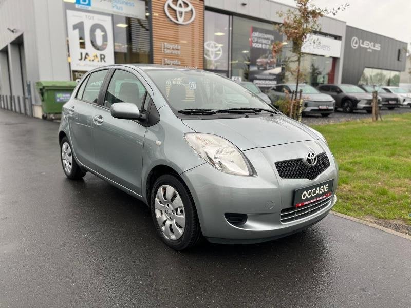Toyota Yaris 1.0 MT LUNA, Auto's, Zwart, Elektrische ramen, Overige brandstoffen, 127 g/km