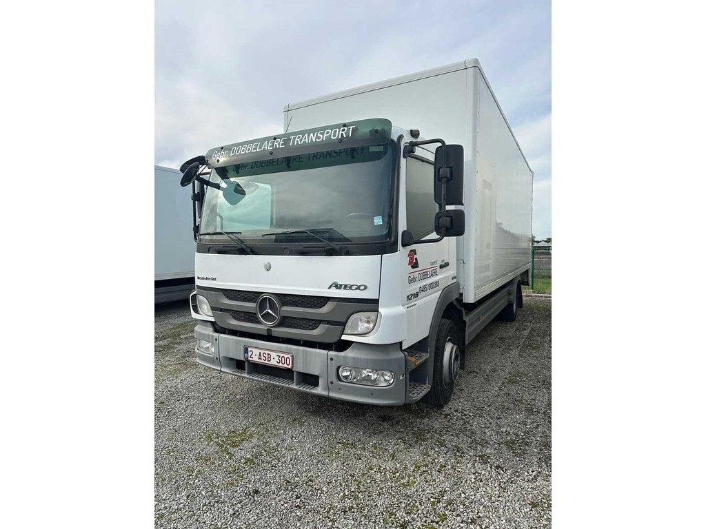 Mercedes - 2013 - Atego - Vrachtwagen, Auto's, Vrachtwagens, Overige brandstoffen, Mercedes-Benz, Bedrijf, Te koop