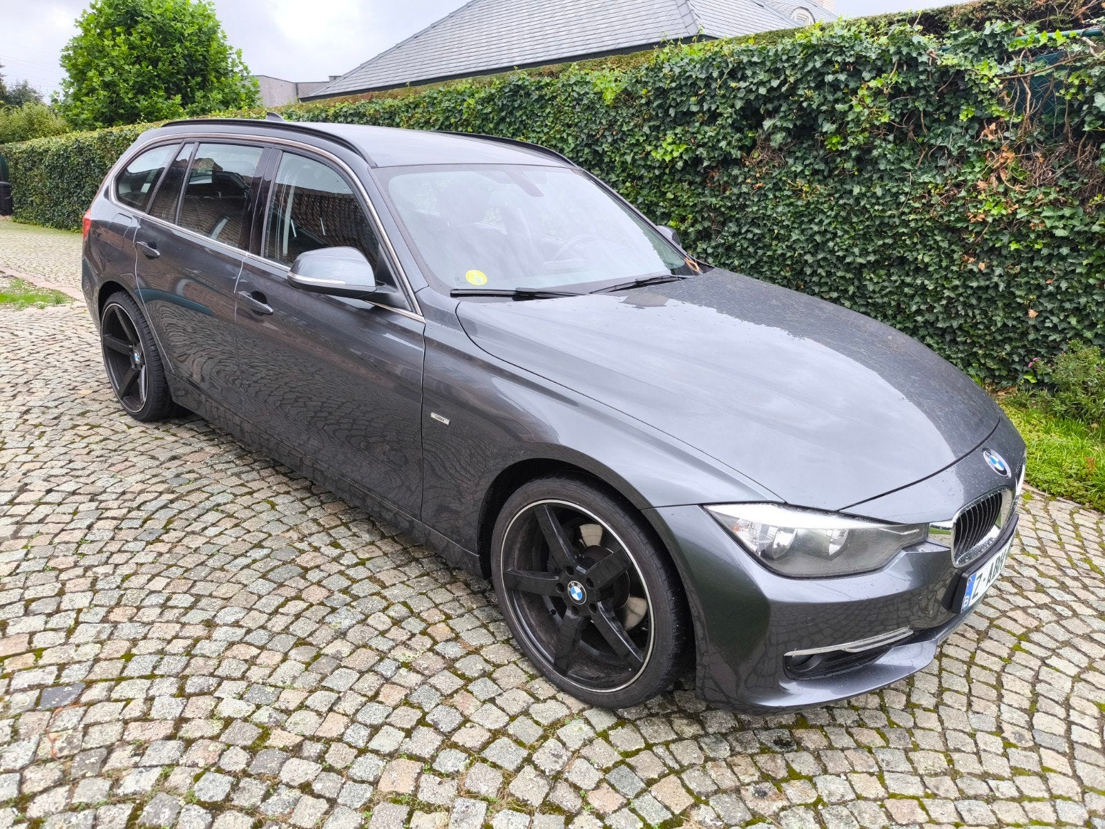 BMW 320D Luxury Automatique, Année 2012 , très propre, Auto's, Euro 5, 1995 cc, Zwart, 4 cilinders