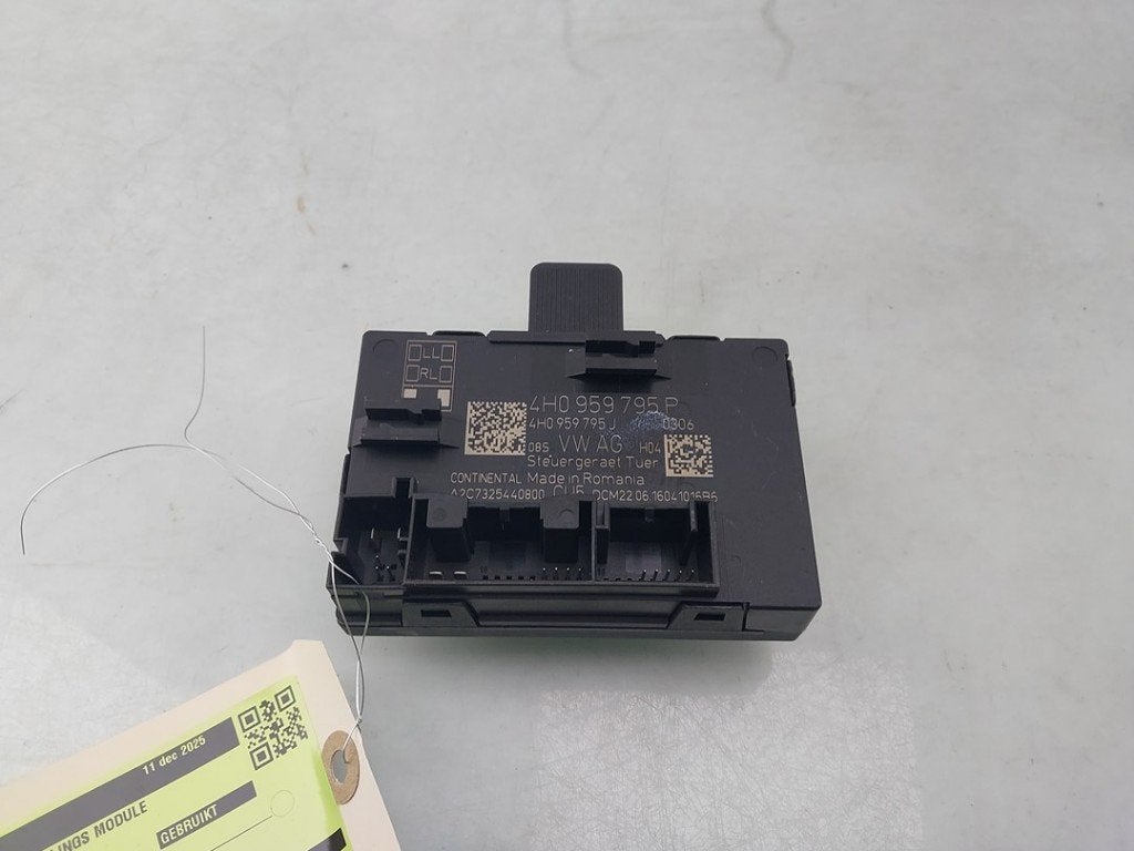 COMPUTER CENTRALE VERGRENDELING Porsche Cayenne II (92A), Auto-onderdelen, Gebruikt, Porsche Deutschland GmbH, Porscheplatz 1
70435  Stuttgart, DE