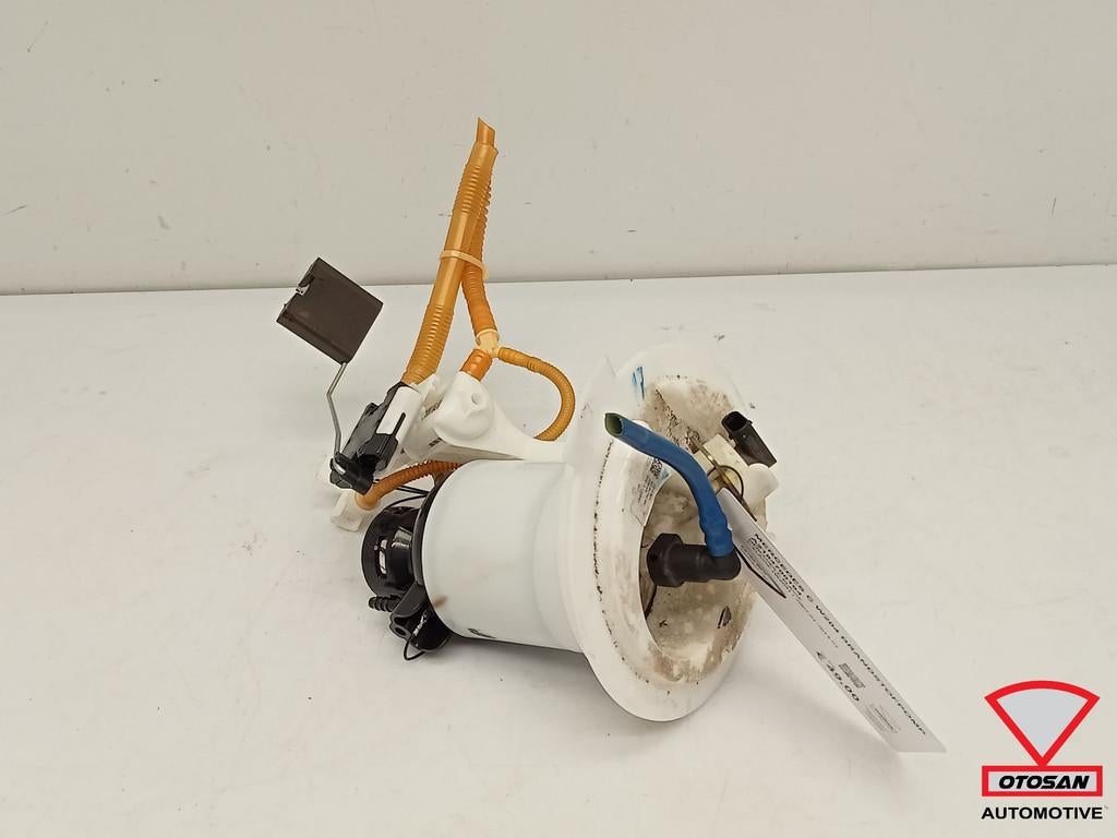 Mercedes C Klasse W204 Brandstofpomp A218700194, Gebruikt, Mercedes-Benz AG, Mercedes-Benz, Mercedesstrasse 120
70372  Stuttgart, DE