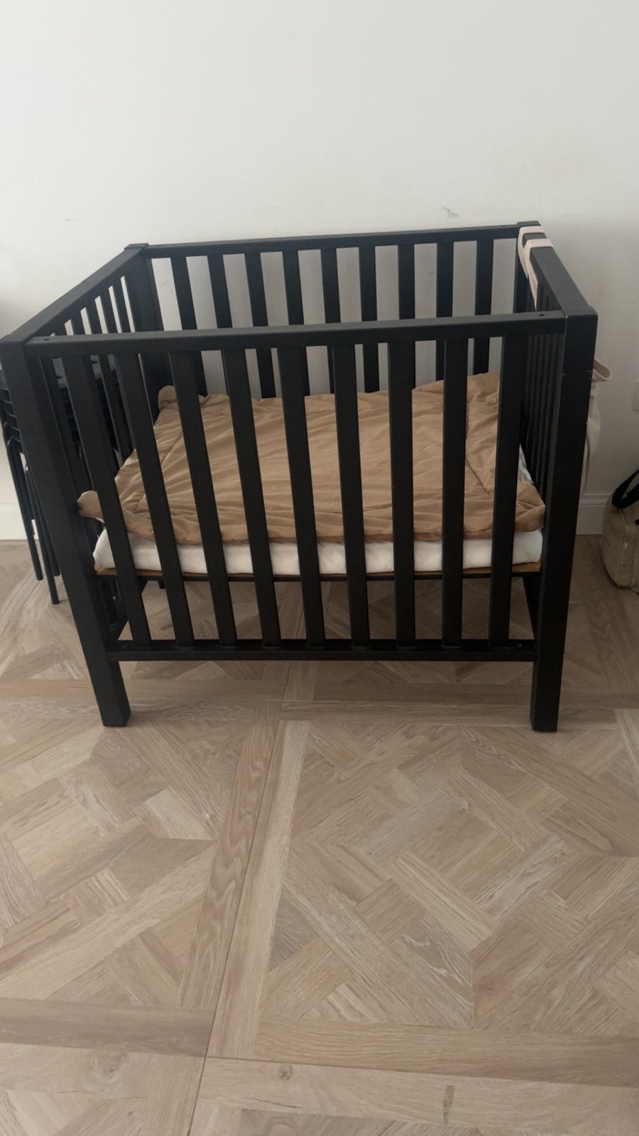 Zwart park met matras, Kinderen en Baby's, Ophalen, Zo goed als nieuw