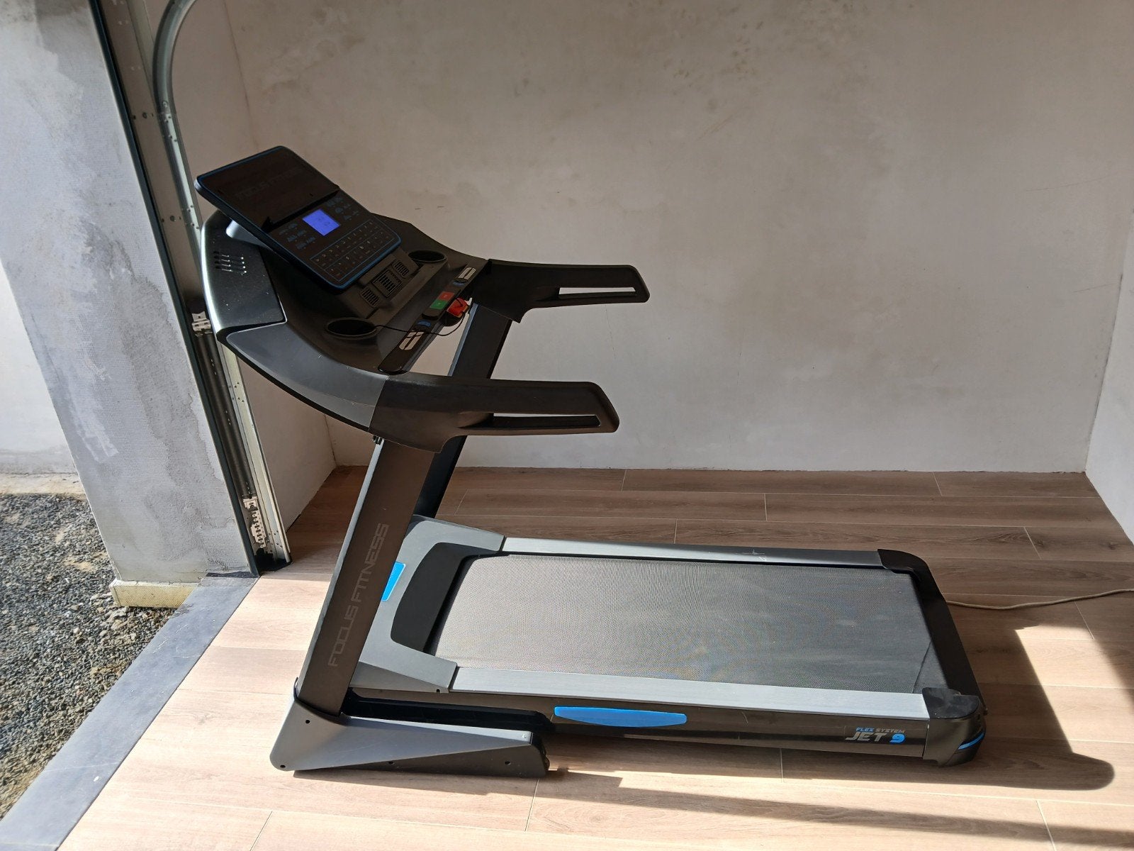 Loopband Focus Fitness Jet 9 – incline, 20 km/u, inklapbaar, Sport en Fitness, Ophalen, Loopband