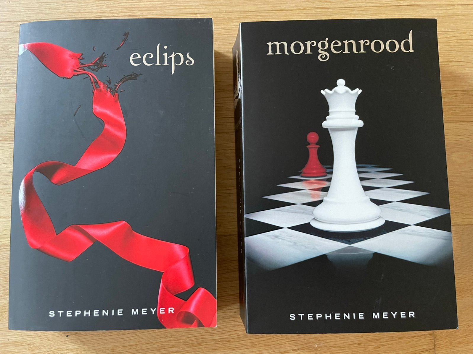 Twilight 2 boeken Stephenie Meyer, Livres, Enlèvement ou Envoi, Comme neuf