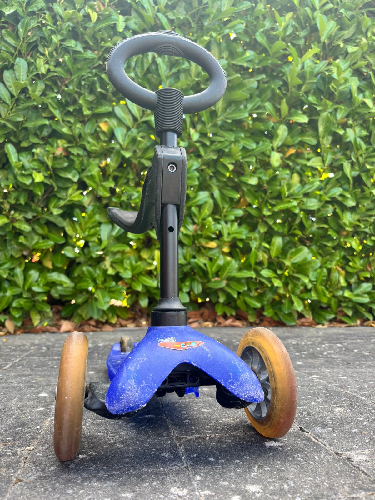 Evolutionaire microscooter met 3 wielen - 30 Eur, Ophalen, Gebruikt