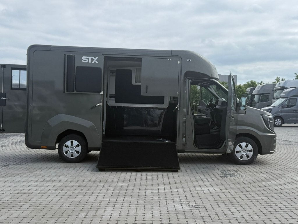 NEW STX Paardencamionette HUREN / TE HUUR regio Zandhoven, Ophalen, Nieuw, Overige typen