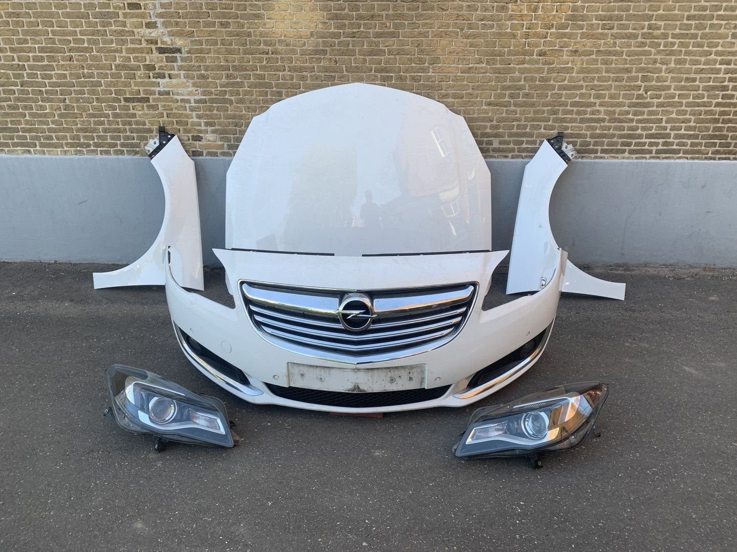 opel insignia 2013 tot 2016 motorkap / zijscherm rechts wit, Autos : Pièces & Accessoires, Carrosserie & Tôlerie, Pare-chocs, Opel