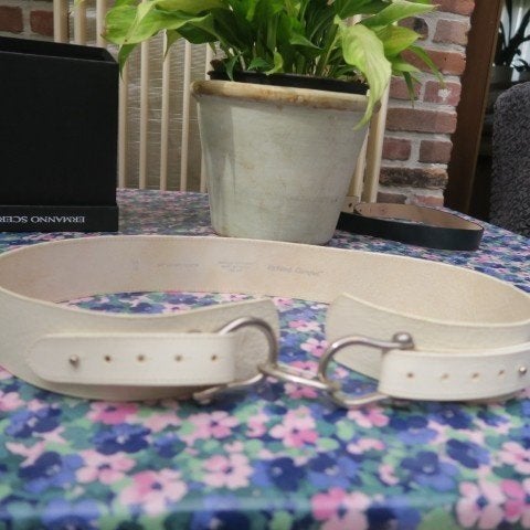 Riem leder wit Richard Gampel - lengte 92 cm - br 5 cm, Kleding | Dames, 3 tot 5 cm, Tailleriem, Ophalen of Verzenden, Richard Gampel