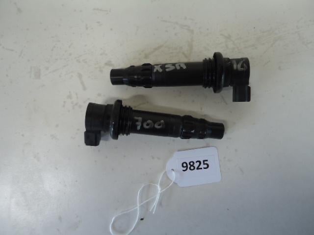 XSR700 2016 - 2017 Yamaha Bobijn bougiekop D1-11926