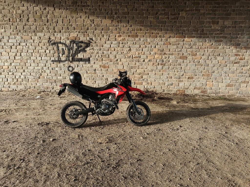 CRF 250 M, Motoren, 250 cc, Gebruikt, Particulier, 11 kW of minder