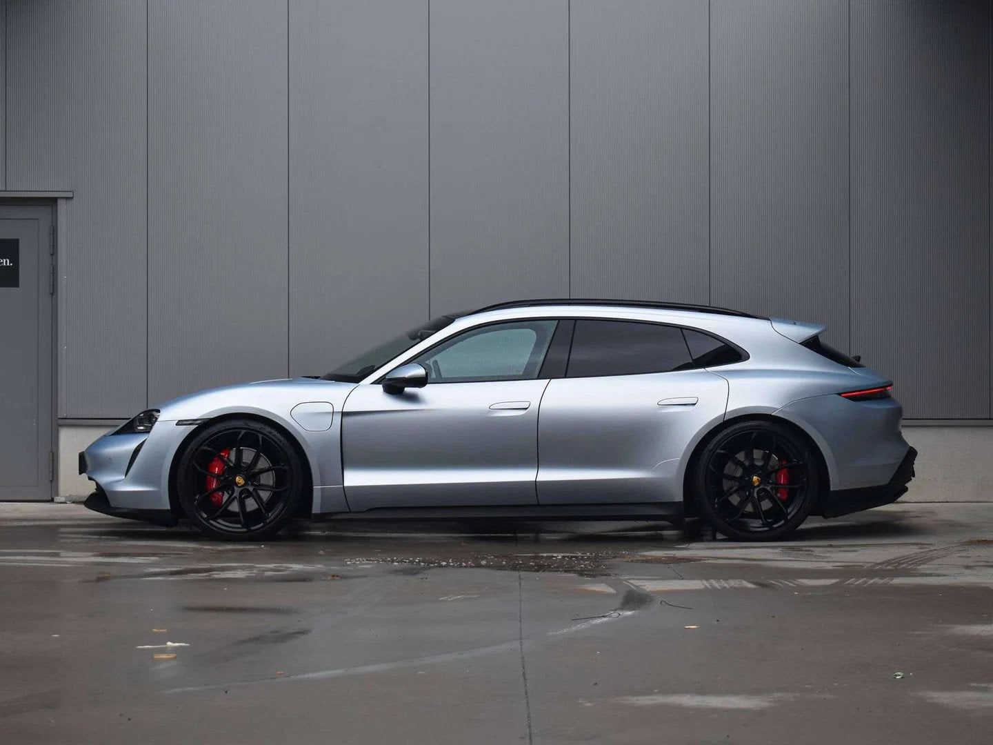 Porsche Taycan 4S Sport Turismo / Perf Battery / Ice Silver, Auto's, 4 zetels, Gebruikt, 435 pk, Zwart