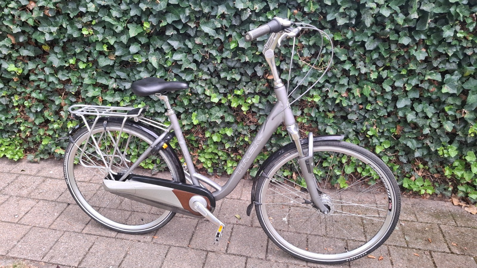 damesfiets stadsfiets TREK 7v nexus + axa slot maat 54 is ok, 53 tot 56 cm, Versnellingen, Zo goed als nieuw, Trommelrem