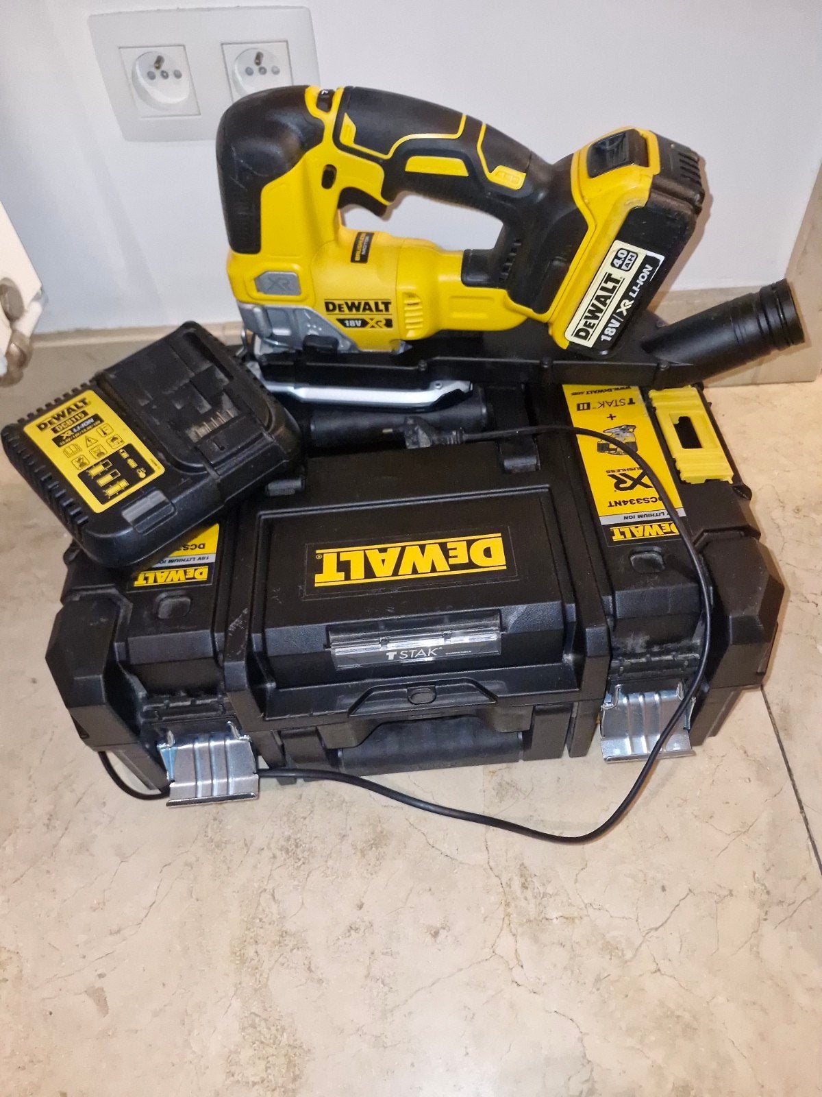 Te koop: DeWALT 18V XR accu-reciprozaag in goede staat., Doe-het-zelf en Bouw, Ophalen of Verzenden
